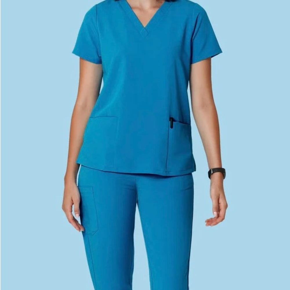 MANDALA SCRUBS ELECTRIC
BLUE BRAND NEW SET